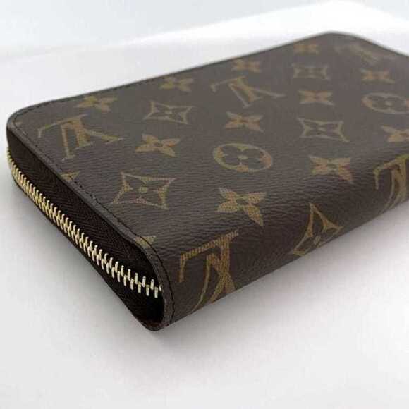 LOUIS VUITTON Brown Monogram Wallet - Picture 5 of 9